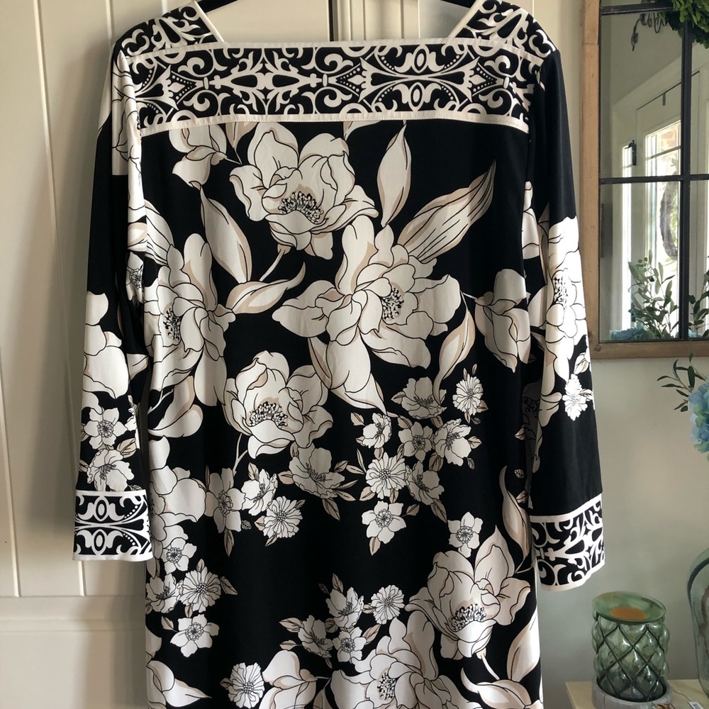 Tunic - Picture 4 of 5